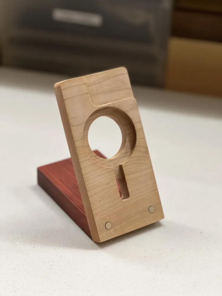 Maple and padauk MagSafe phone charging stand