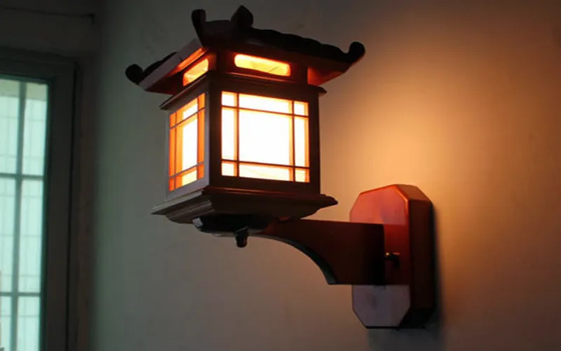 Reference photo of the commercial lantern the design was based on